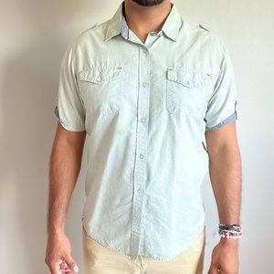 Free Planet Button-Up Casual Short Sleeve Shirt Size Large